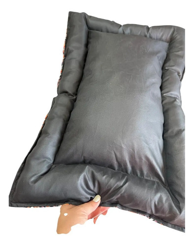 Cama Cucha Mediana Para Gatos Y Perros 65 X 45 De Todo — foto 5 · MadsJeez Marketplace